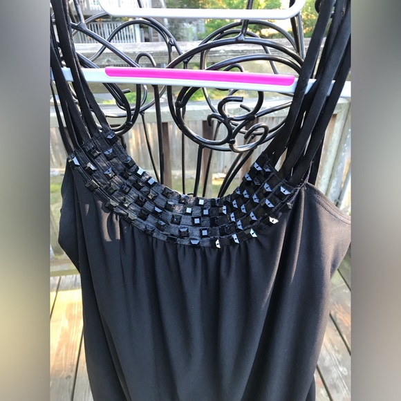 🦉EUC Perception Women’s Black Strap Style Tank With Stud Embellishments Med - Picture 2 of 7